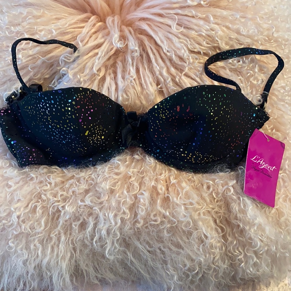 BRAND NEW AGENT PROVOCATEUR BRA. Size 34B.